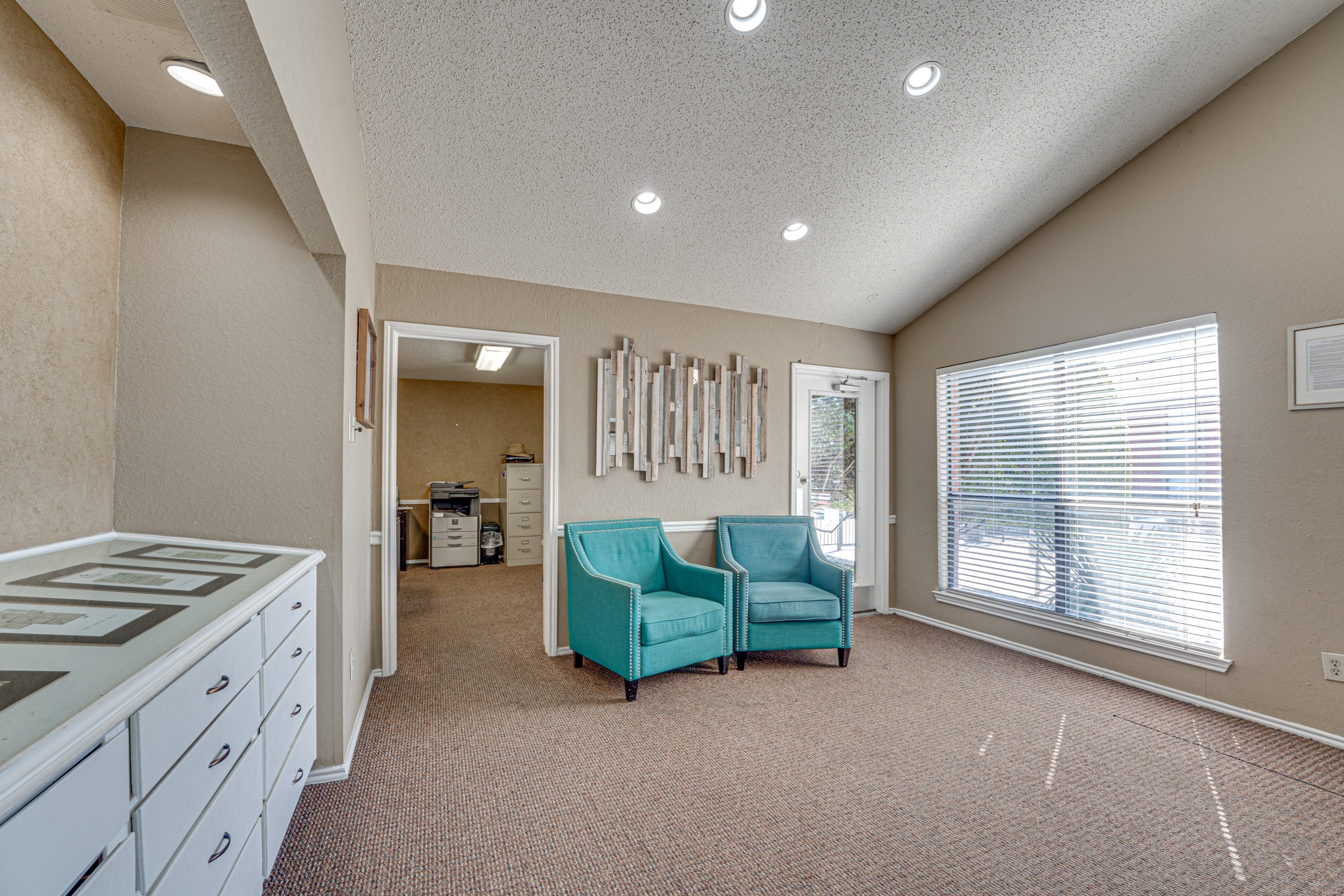 Brightly-lit Living Area at Bardin Oaks Apartments, Arlington, TX, 76018